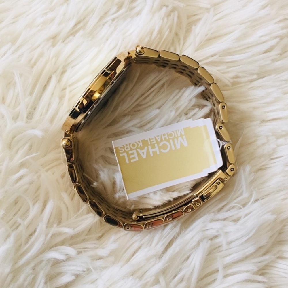 ⏰ Michael Kors Gold Darci Watch ⏰ - Picture 7 of 7